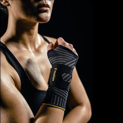 Бандаж лучезапястный MANUMED ACTIVE E+motion 3.0 (на правую руку)