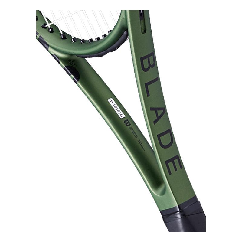 Теннисная ракетка Wilson Blade 101L Version 8.0