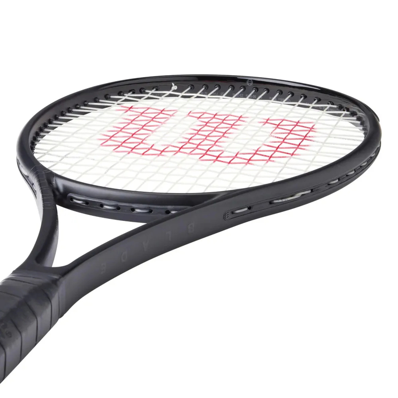Теннисная ракетка Wilson Blade 98 305 гр. 16X19 V9 Noir Edition